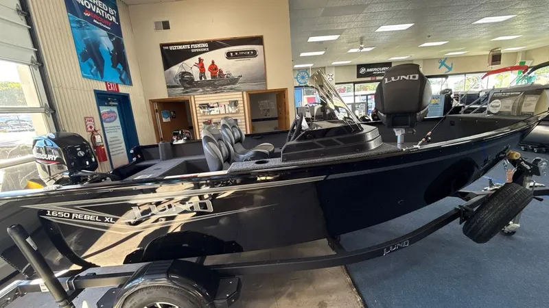 Slide: The Image of Lund 1650 Rebel XL SS 2026 - 8