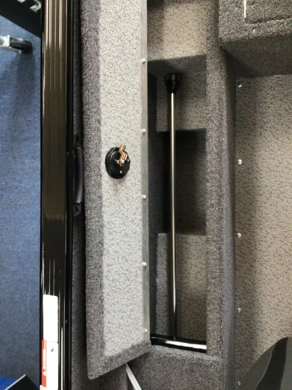 Slide: The Image of Lund 1650 Rebel XL SS 2026 - 14