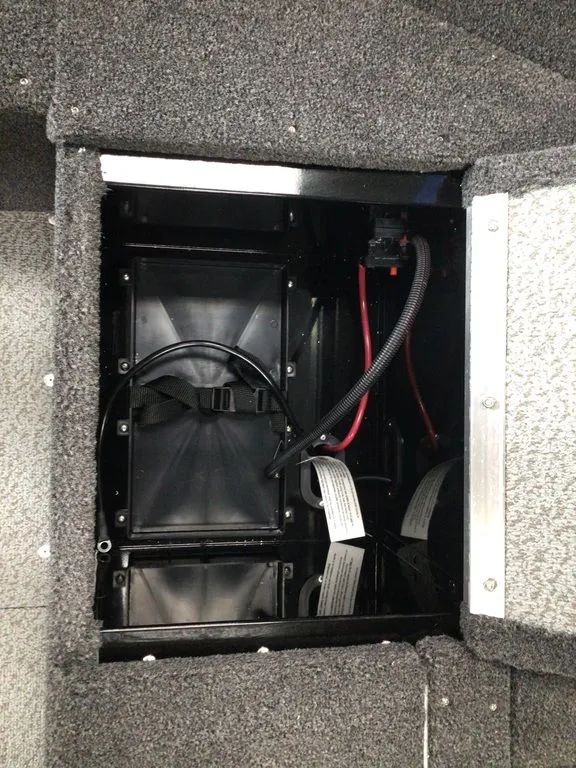 Slide: The Image of Lund 1650 Rebel XL SS 2026 - 9