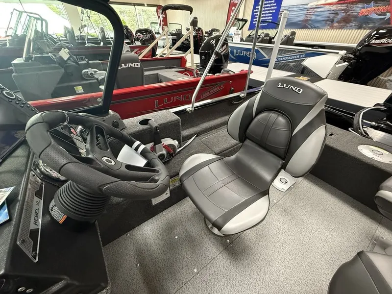 Slide: The Image of Lund 1650 Rebel XL Sport 2026 - 11