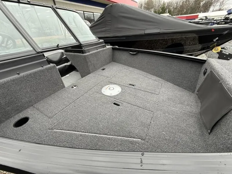 Slide: The Image of Lund 1650 Rebel XL Sport 2026 - 19