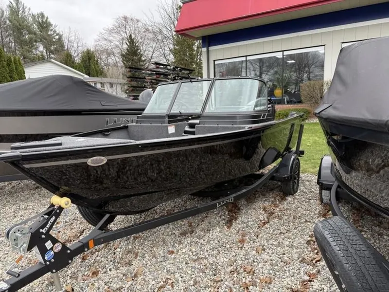 Slide: The Image of Lund 1650 Rebel XL Sport 2026 - 2