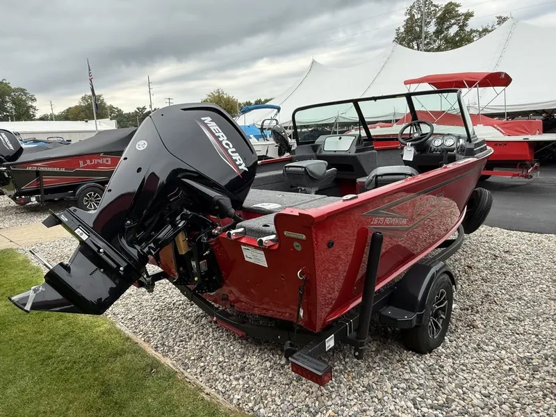 Slide: The Image of Lund 1675 Adventure Sport 2026 - 3