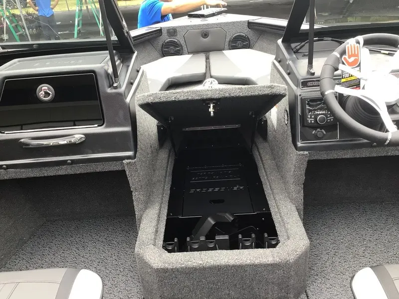 Slide: The Image of Lund 1875 CROSSOVER XS 2026 - 13