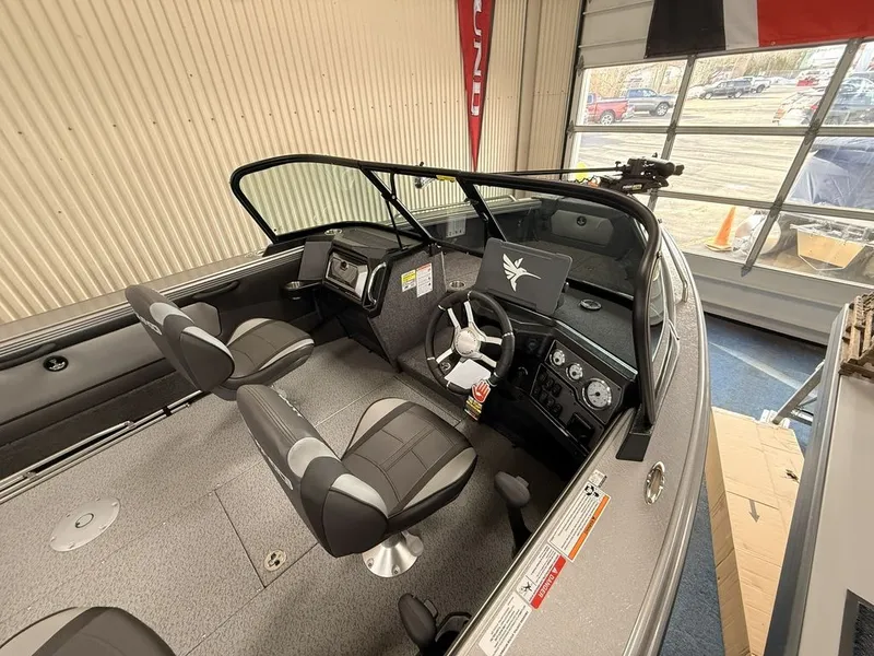 Slide: The Image of Lund 1875 Tyee Sport 2026 - 14