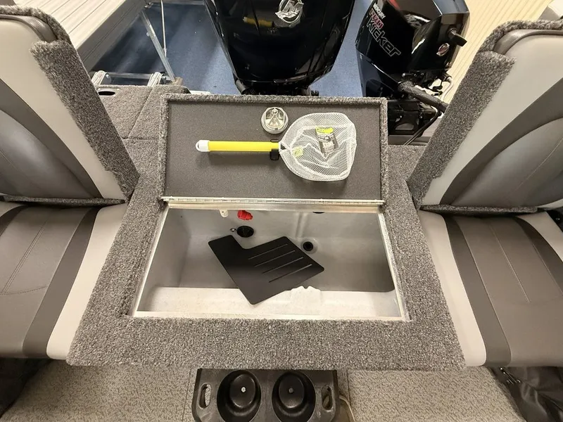 Slide: The Image of Lund 1875 Tyee Sport 2026 - 18