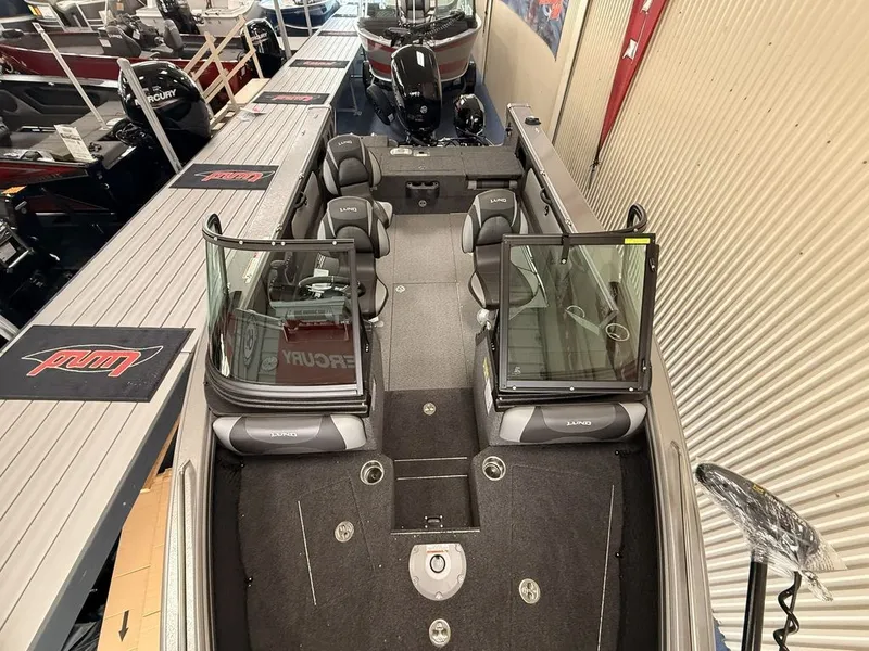 Slide: The Image of Lund 1875 Tyee Sport 2026 - 23