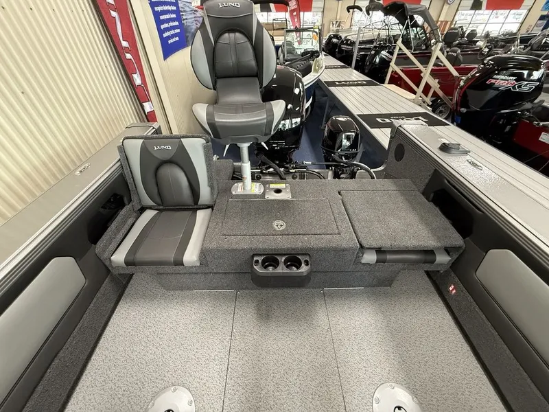 Slide: The Image of Lund 1875 Tyee Sport 2026 - 6