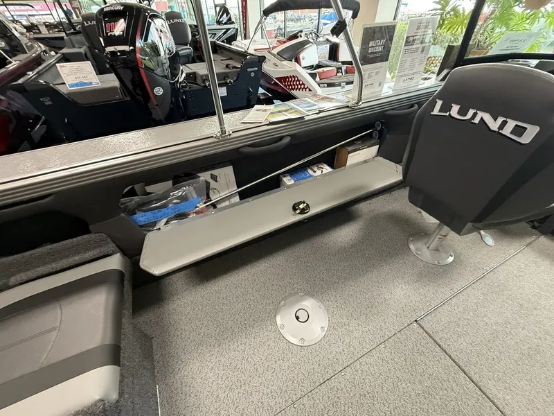 Slide: The Image of Lund 1875 Tyee Sport 2026 - 7