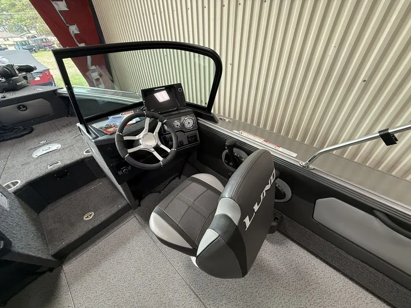 Slide: The Image of Lund 1875 Tyee Sport 2026 - 9