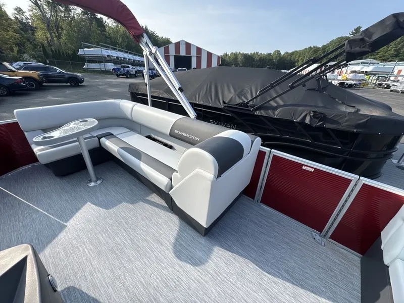 Slide: The Image of Bennington 20 S1 CRUISE 2026 - 16