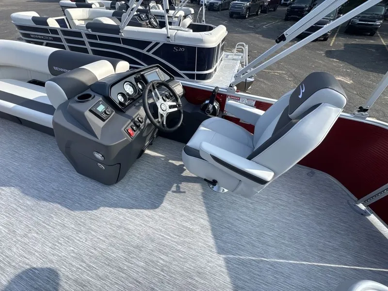 Slide: The Image of Bennington 20 S1 CRUISE 2026 - 20