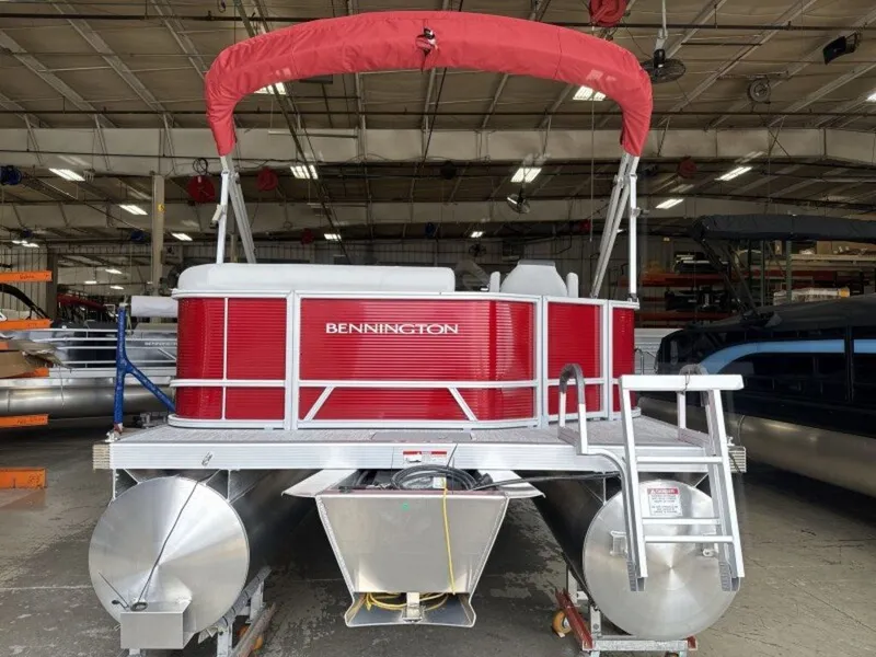 Slide: The Image of Bennington 20 S1 CRUISE 2026 - 33