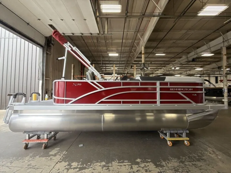 Slide: The Image of Bennington 20 S1 CRUISE 2026 - 35