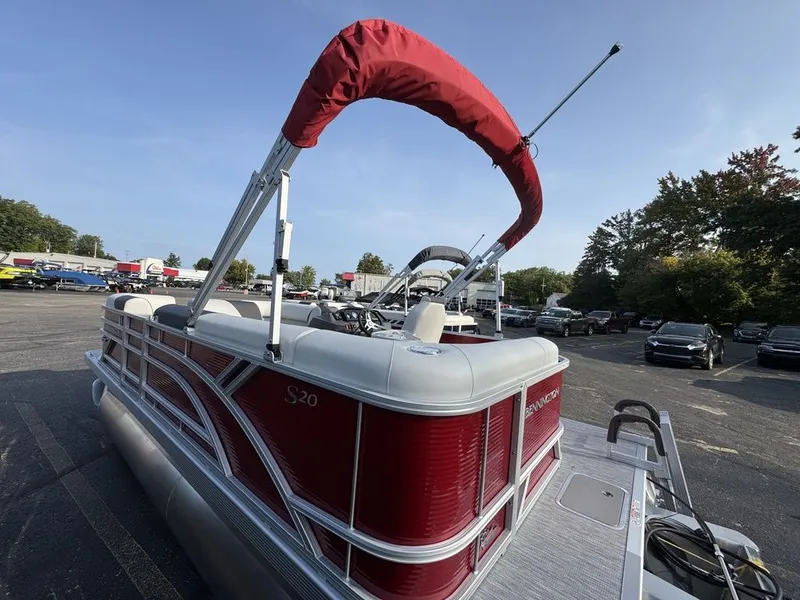 Slide: The Image of Bennington 20 S1 CRUISE 2026 - 5