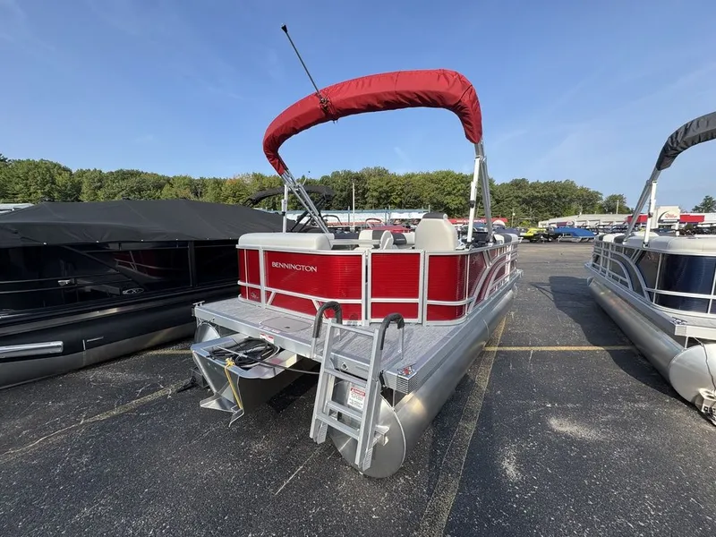 Slide: The Image of Bennington 20 S1 CRUISE 2026 - 6