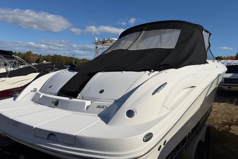 Slide: The Image of Sea Ray 290 SLX 2006 - 3