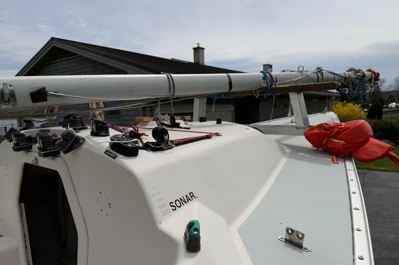 Slide: The Image of Ontario Yachts Sonar 2012 - 6