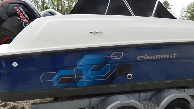 Slide: The Image of Bayliner Element E21 2021 - 2