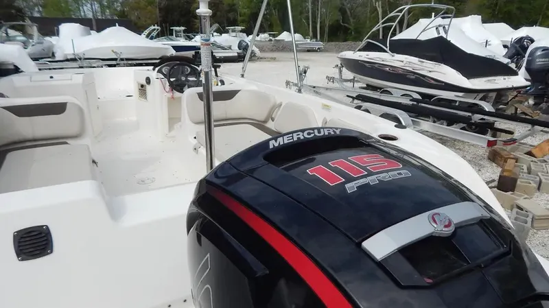Slide: The Image of Bayliner Element E21 2021 - 9