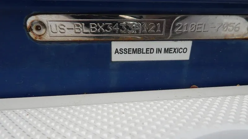 Slide: The Image of Bayliner Element E21 2021 - 11