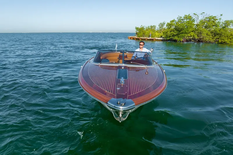 Slide: The Image of RIVA YACHT Aquariva Super 2020 - 13