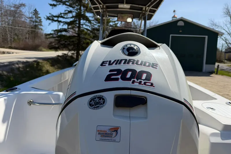 Slide: The Image of Campion Explorer 602 Center Console 2013 - 8
