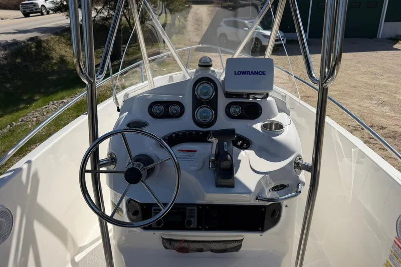 Slide: The Image of Campion Explorer 602 Center Console 2013 - 37
