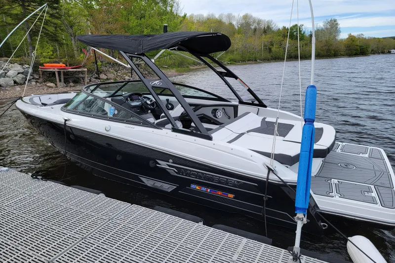 Slide: The Image of Monterey 238SS Super Sport 2022 - 1