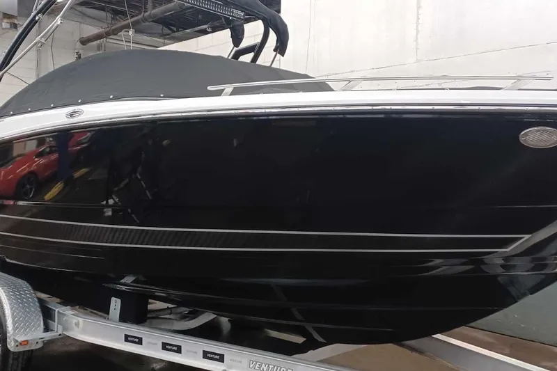 Slide: The Image of Monterey 238SS Super Sport 2022 - 17