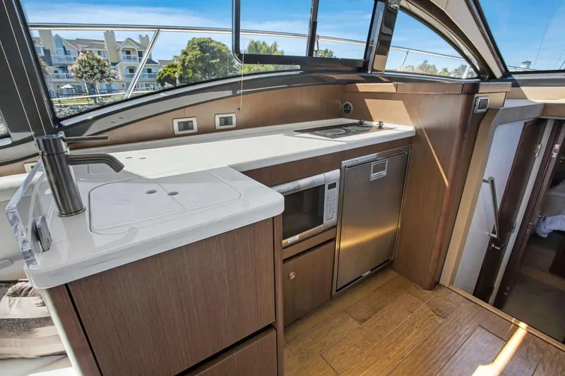Slide: The Image of Sea Ray Sundancer 400 2017 - 28