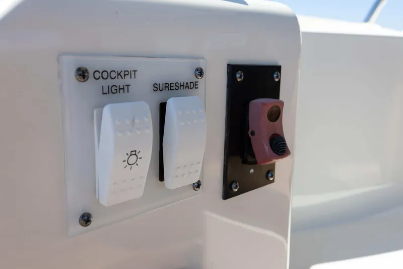 Slide: The Image of Sea Ray Sundancer 400 2017 - 60