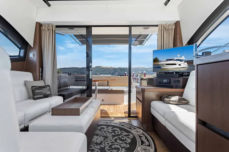 Slide: The Image of Sea Ray Sundancer 400 2017 - 46