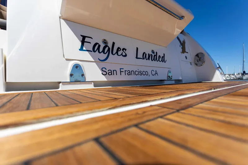 Slide: The Image of Sea Ray Sundancer 400 2017 - 85