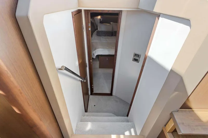 Slide: The Image of Sea Ray Sundancer 400 2017 - 47