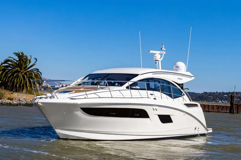 Slide: The Image of Sea Ray Sundancer 400 2017 - 2