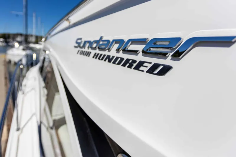 Slide: The Image of Sea Ray Sundancer 400 2017 - 23