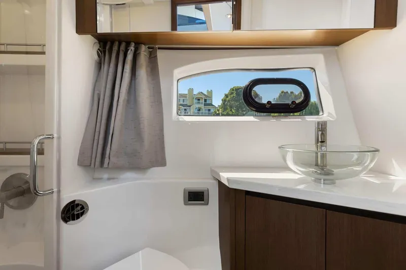 Slide: The Image of Sea Ray Sundancer 400 2017 - 53