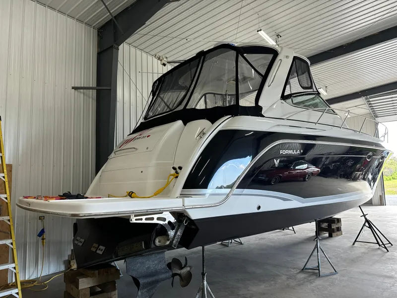 Slide: The Image of Formula 40 Performance Cruiser 2007 - 2