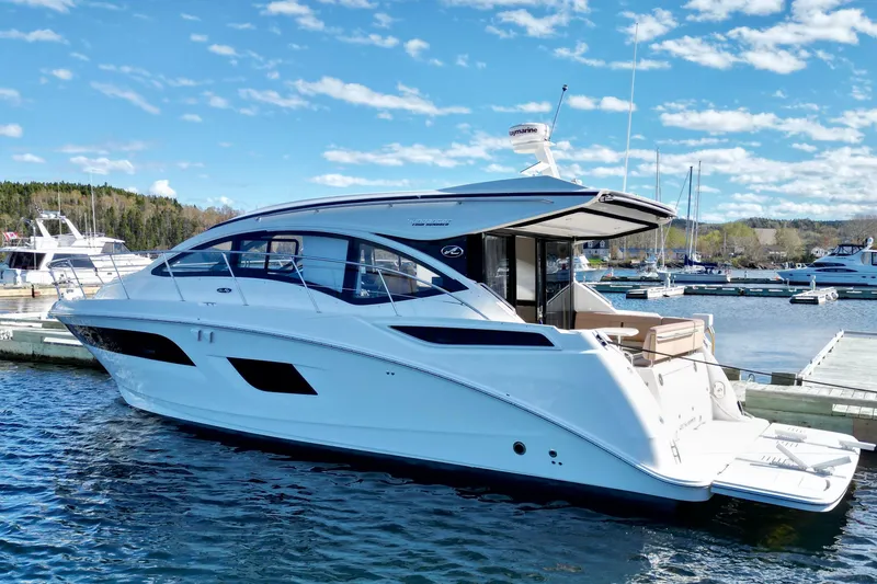Slide: The Image of Sea Ray Sundancer 400 2016 - 7