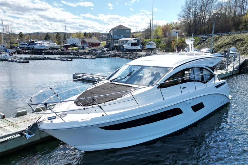 Slide: The Image of Sea Ray Sundancer 400 2016 - 5