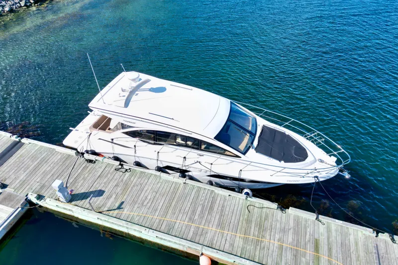 Slide: The Image of Sea Ray Sundancer 400 2016 - 11