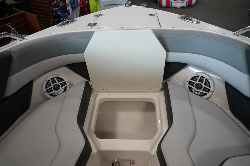 Slide: The Image of Chaparral 267SSX 2025 - 54