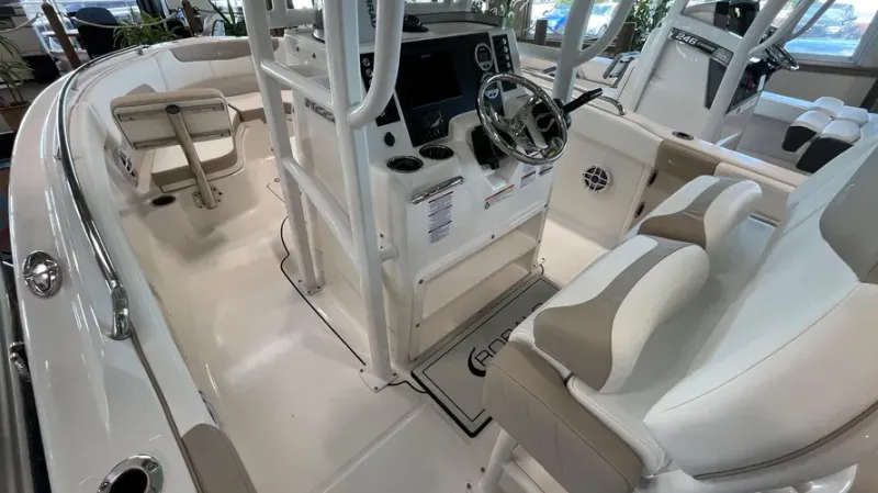 Slide: The Image of Robalo R222EX 2025 - 6