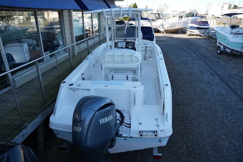 The Image of Robalo R222EX 2025 - 0