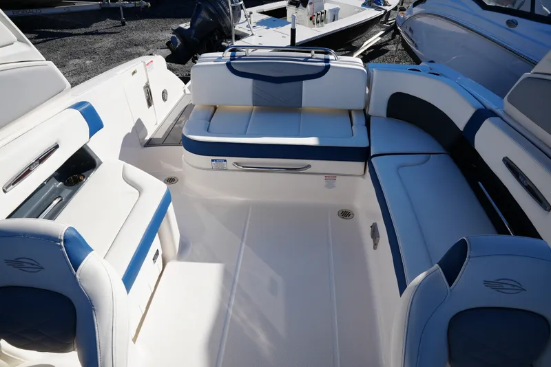 Slide: The Image of Chaparral 287SSX 2023 - 17