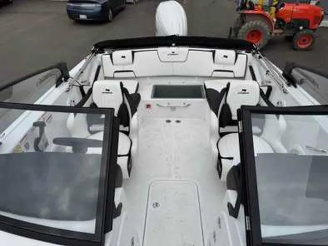 Slide: The Image of Stingray 20 SBX 2026 - 4