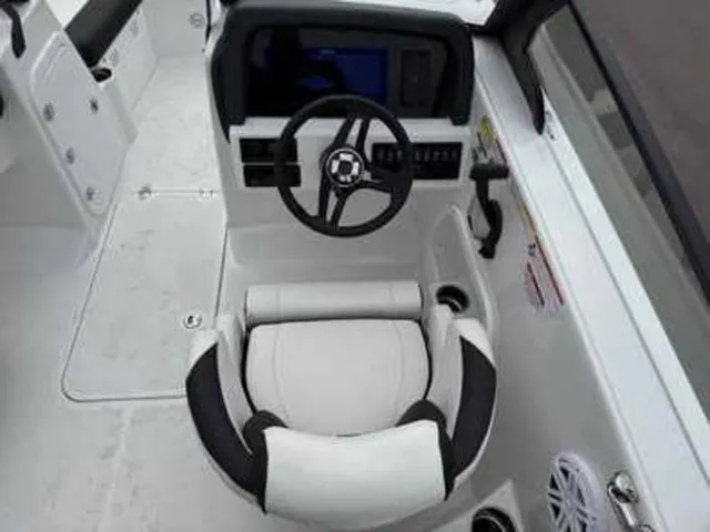 Slide: The Image of Stingray 20 SBX 2026 - 7