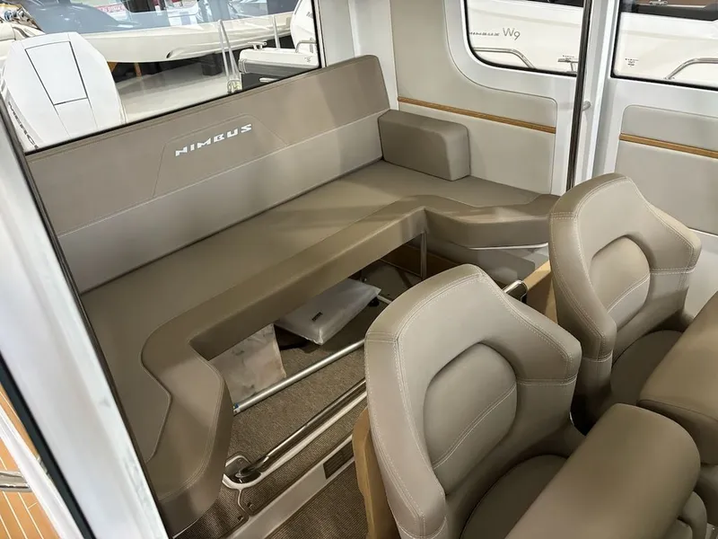 Slide: The Image of Nimbus Commuter C9 2025 - 5