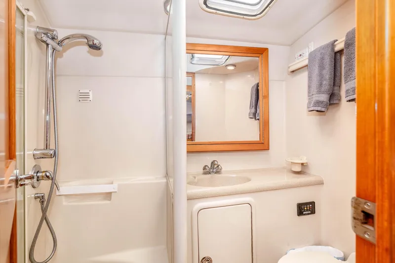 Slide: The Image of Riviera 36 Flybridge 2001 - 30